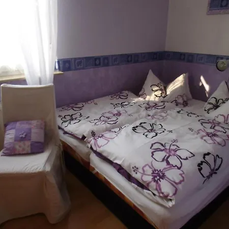 Tschitschmann * Naumbourg